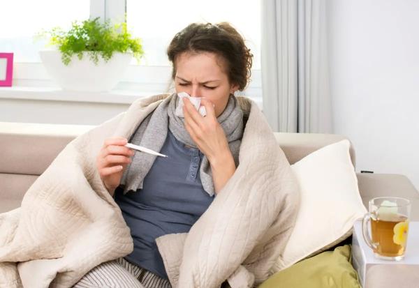 Сезон простуд: что надо знать, чтобы быть во всеоружии. Как лечить грипп и ОРВИ
